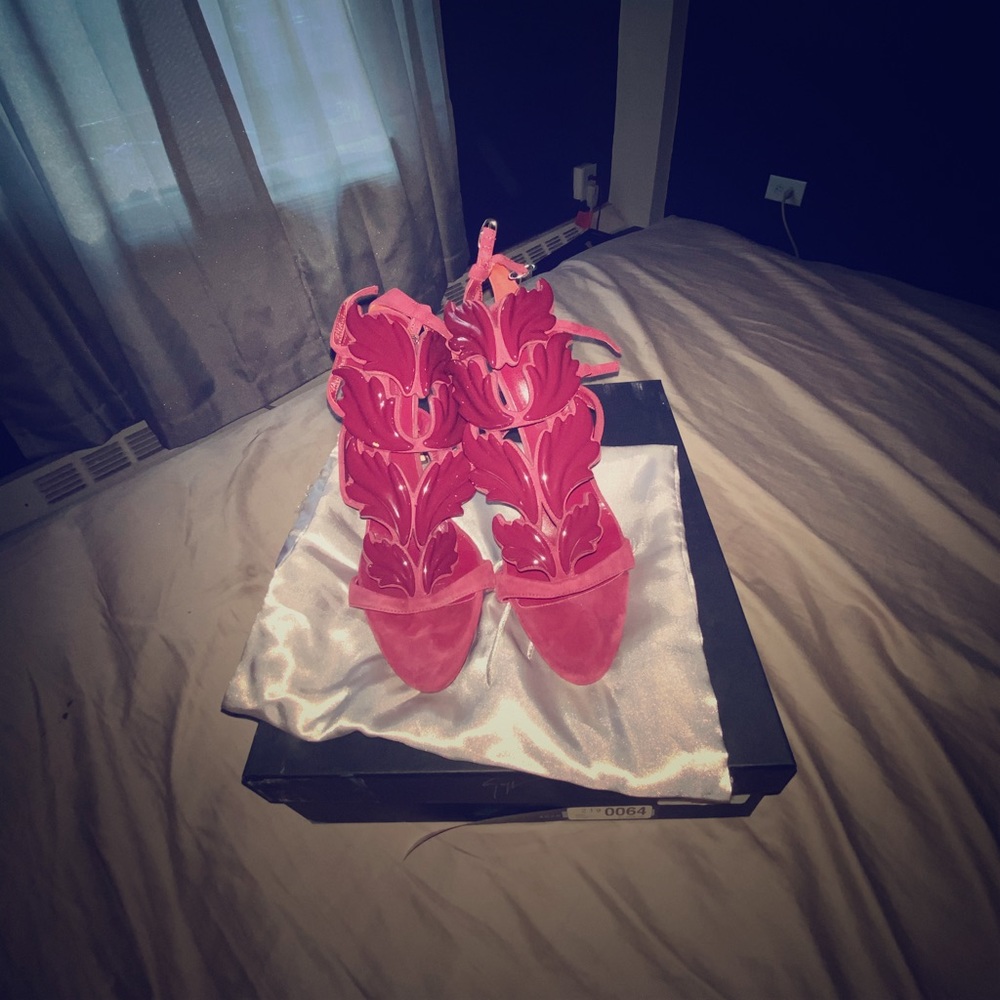 Giuseppe Zanotti Burgundy Suede Wing Sandals 40.5